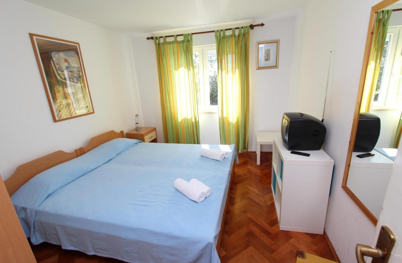 Apartment Maestral Rovigno Esterno foto