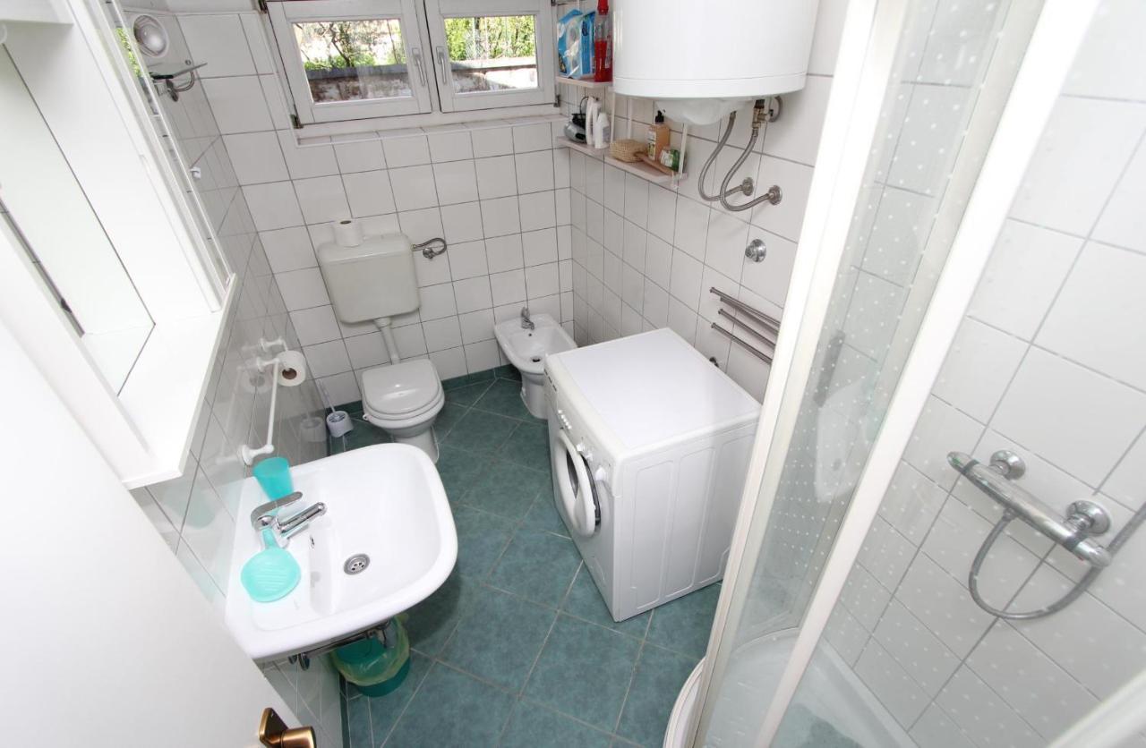 Apartment Maestral Rovigno Esterno foto